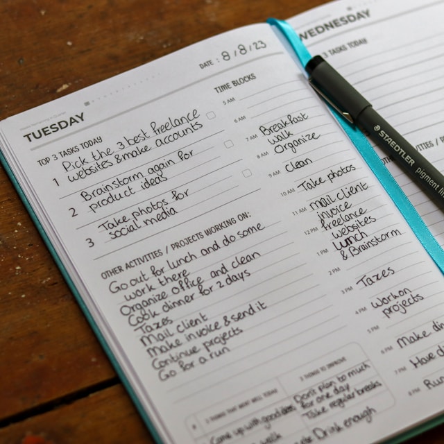 Blog 230 Master Time Management: 3 Simple Tips to Help You Organize Your Day